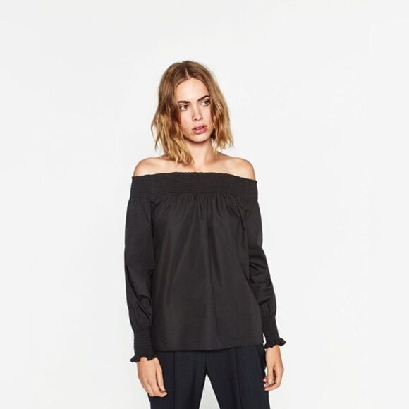 ✨Off-Shoulder Blouse✨   - Picture 1 of 4